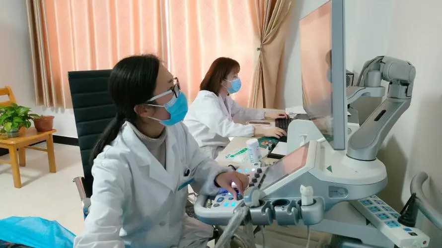 被C醒是种什么感受，那天晚上我们玩得很尽兴！